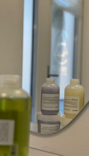 Coafor cosmetica manichiura masaj Floreti Cluj 17